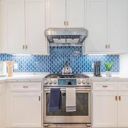 Charming 3-Bedroom Luxury Home Near Downtown, Nrg, Galleria & Medical Center Хьюстон Экстерьер фото
