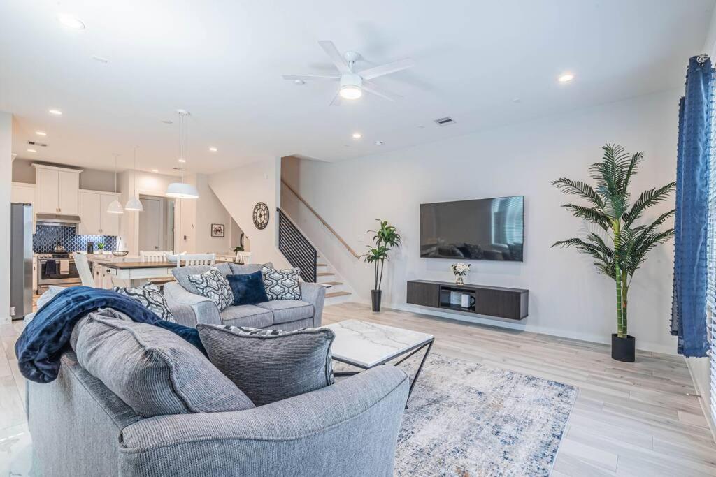 Charming 3-Bedroom Luxury Home Near Downtown, Nrg, Galleria & Medical Center Хьюстон Экстерьер фото